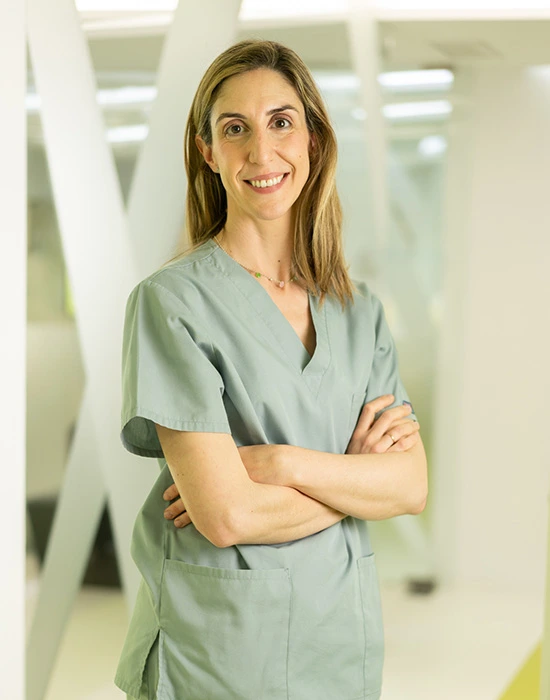 Dra. María Mínguez, especialista en periodoncia